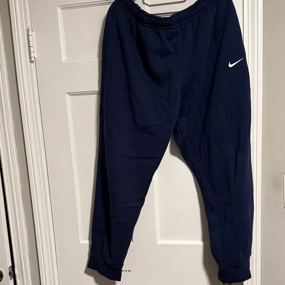 Nike mensNavy Sweatpants NWT